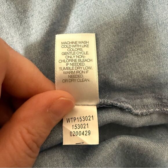 J Jill Denim Chambray Top Womens Sz XL Blue Embroidered Long Sleeve Peasant Boho - Picture 9 of 11